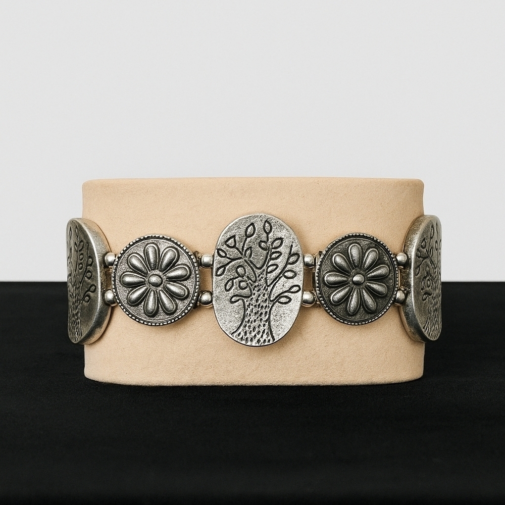 Chico’s Textured Antique-Style Stretch Bracelet